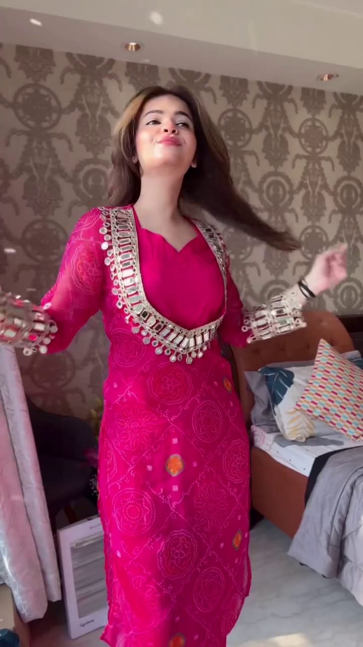 premium quality kurta suit set premium quality kurta suit set